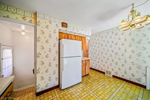 1738 Rockefeller Rd, Wickliffe, OH 44092 photo 12