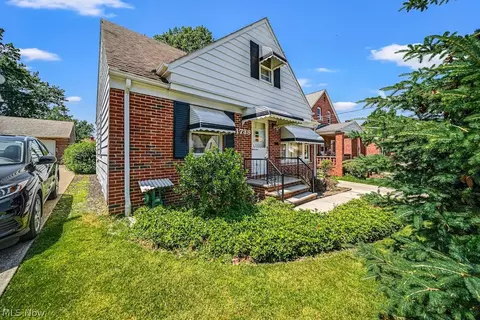1738 Rockefeller Rd, Wickliffe, OH 44092 photo 3