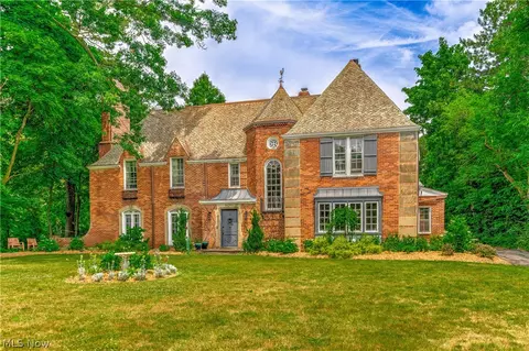 16201 Shaker Blvd, Shaker Heights, OH 44120