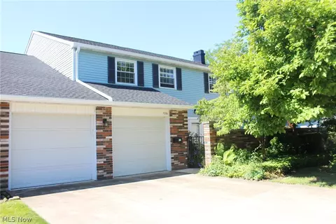 126 Monmouth Ct, Concord, OH 44060