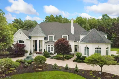 2103 Lands End Ln, Westlake, OH 44145