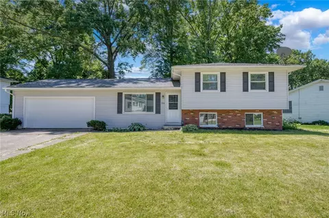 436 Melony Ln, Tallmadge, OH 44278
