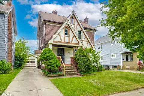 18702 Kildeer Ave, Cleveland, OH 44119
