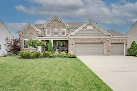 2031 Meadowood Blvd, Twinsburg, OH 44087