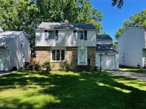 1293 Ford Rd, Cleveland, OH 44124