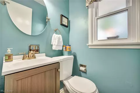 381 Hamilton Cir, Elyria, OH 44035 photo 31
