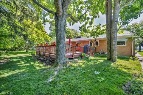 381 Hamilton Cir, Elyria, OH 44035 photo 48