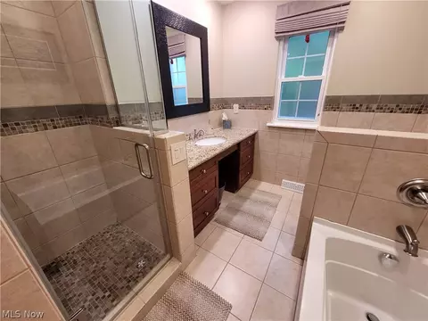 7643 Montello Rd, Independence, OH 44131 photo 21