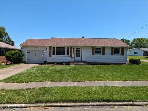 1022 15th St SW, Massillon, OH 44647