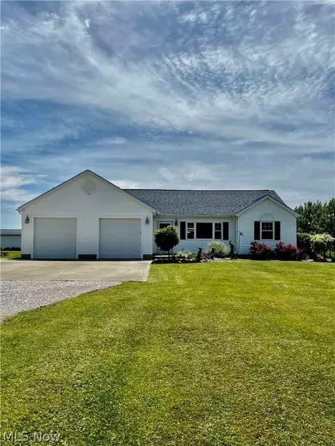 1982 E Morgan Rd, Jefferson, OH 44047