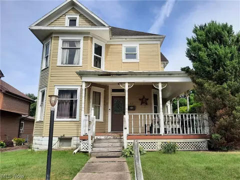 512 N 10th St, Cambridge, OH 43725