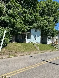 214 S State, Crooksville, OH 43731
