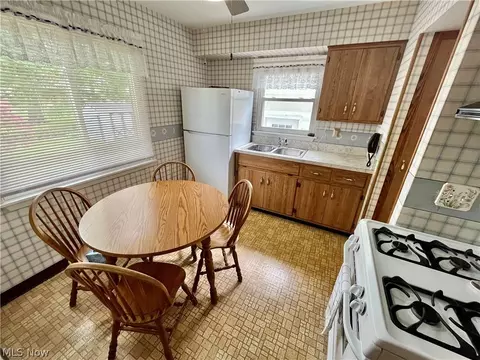 1012 Norman Ave, Ashtabula, OH 44004 photo 6