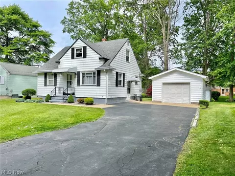 1012 Norman Ave, Ashtabula, OH 44004 photo 9