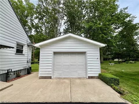 1012 Norman Ave, Ashtabula, OH 44004 photo 13