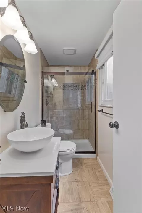 Bath - 248 W Cardinal Ave, Wheeling, WV 26003 photo 1 of 3
