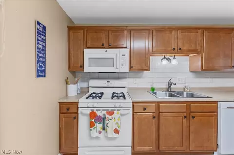 Kitchen - 248 W Cardinal Ave, Wheeling, WV 26003 photo 3 of 4