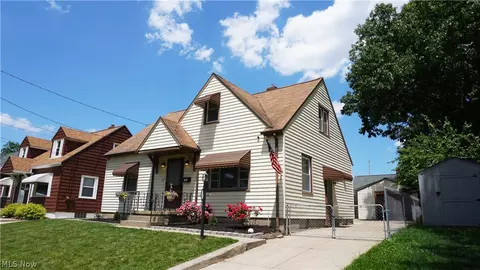 Exterior - 1863 Java Ave, Akron, OH 44305 photo 2 of 8