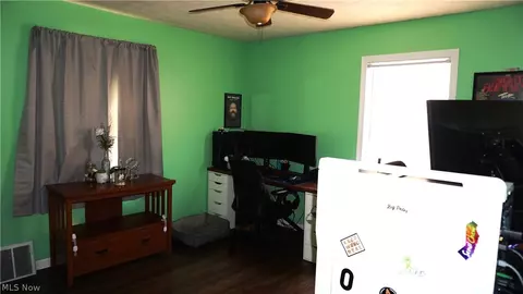 Bedroom - 1863 Java Ave, Akron, OH 44305 photo 1 of 6