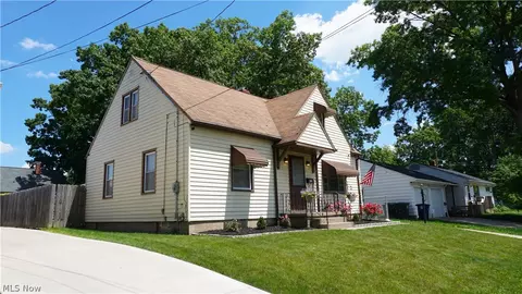 Exterior - 1863 Java Ave, Akron, OH 44305 photo 3 of 8