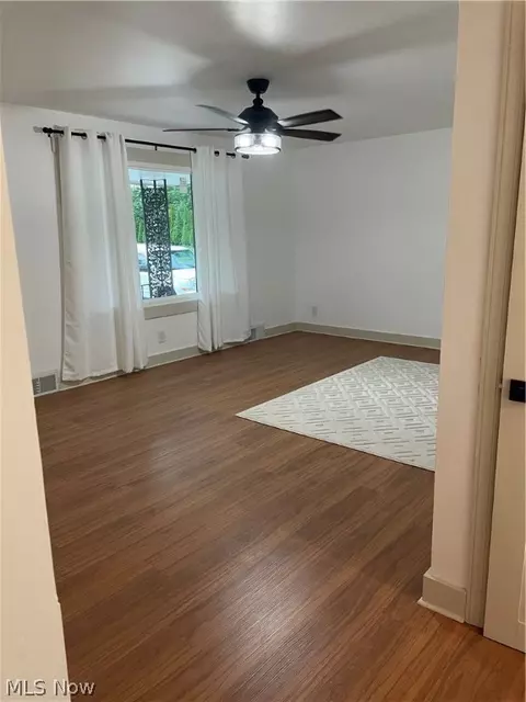 535 Geneva Ave, Struthers, OH 44471 photo 9