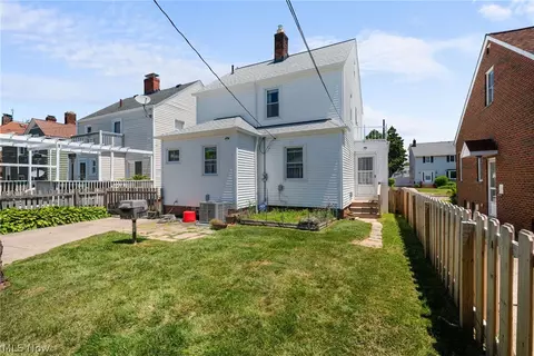 294 E 211 St, Euclid, OH 44123 photo 27