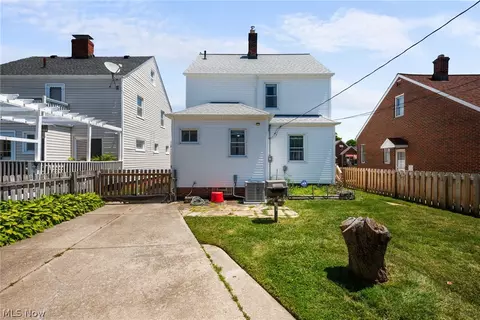 294 E 211 St, Euclid, OH 44123 photo 26