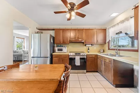 1568 S 12th St, Beloit, OH 44609 photo 8