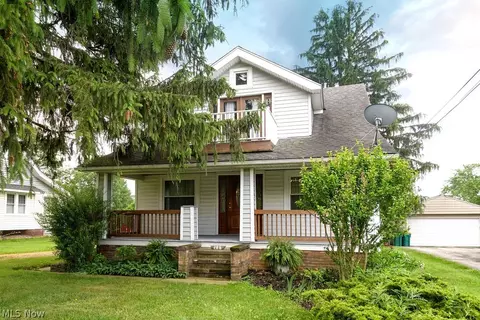 188 E Pleasant Valley Rd, Seven Hills, OH 44131