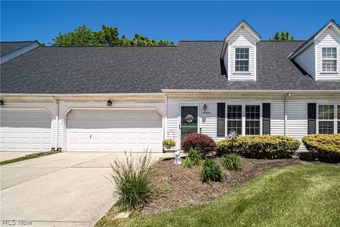 37575 Ocean Reef, Willoughby, OH 44094
