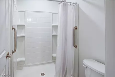 648 Diagonal Rd, Akron, OH 44320 photo 18