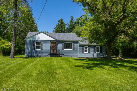 26390 Pettibone Rd, Oakwood Village, OH 44146