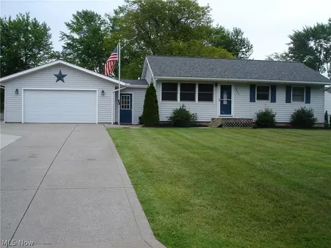 1453 Harvard Dr, Brunswick, OH 44212