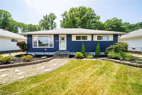 898 Talmadge Ave, Wickliffe, OH 44092