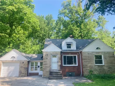 24249 Chardon Rd, Richmond Heights, OH 44143