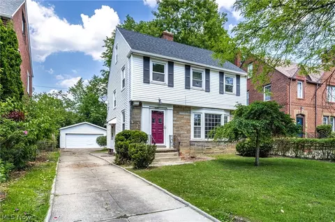 3549 Grosvenor Rd, Cleveland Heights, OH 44118