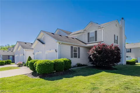 33459 Shelly Ct, Avon Lake, OH 44012