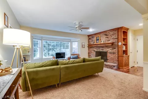 Living - 80 Devon Ln #102, Akron, OH 44313 photo 2 of 5
