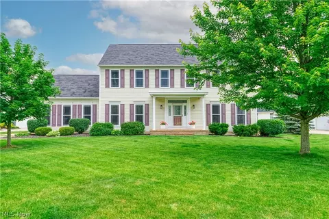 3357 Symphony St, Cuyahoga Falls, OH 44223