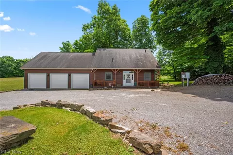 48119 Hamilton Rd, East Palestine, OH 44413