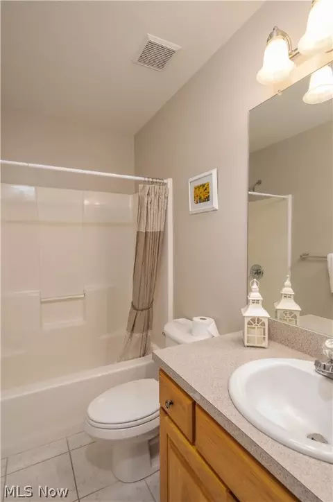 704 Parkview Dr, Dover, OH 44622 photo 22