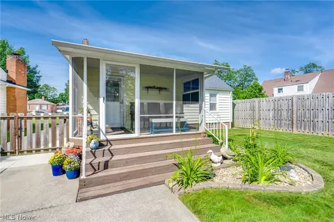 Exterior - 1525 Maple St, Wickliffe, OH 44092 photo 5 of 11