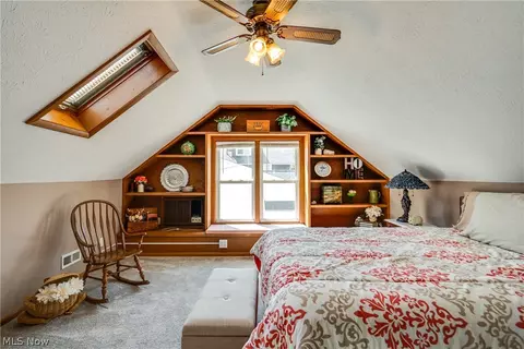 Bedroom - 1525 Maple St, Wickliffe, OH 44092 photo 8 of 8