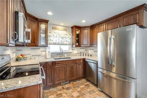 Kitchen - 1525 Maple St, Wickliffe, OH 44092 photo 4 of 4