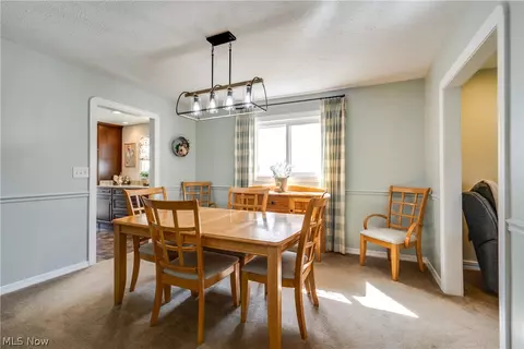 Dining - 1525 Maple St, Wickliffe, OH 44092 photo 1 of 5
