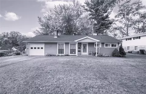 1572 Merle Rd, Salem, OH 44460