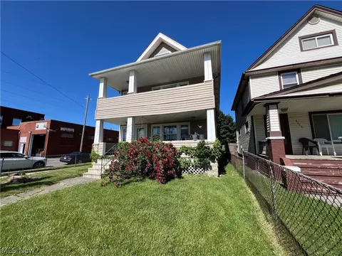 3360 W 84th St, Cleveland, OH 44102