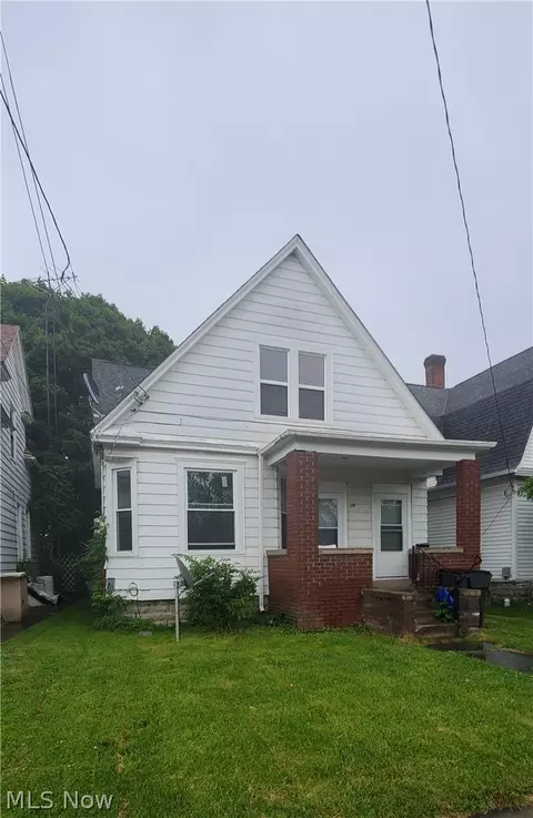 1528 Hayes Ave, Sandusky, OH 44870