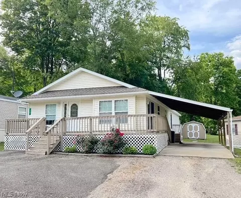 920 Creekside Dr #LOT 26, Newcomerstown, OH 43832