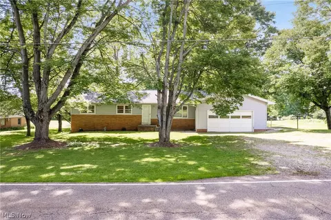 4221 Meese Rd NE, Louisville, OH 44641